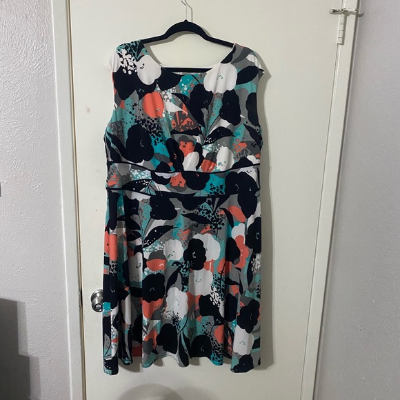 Cute summer dress - Picture 1 of 1